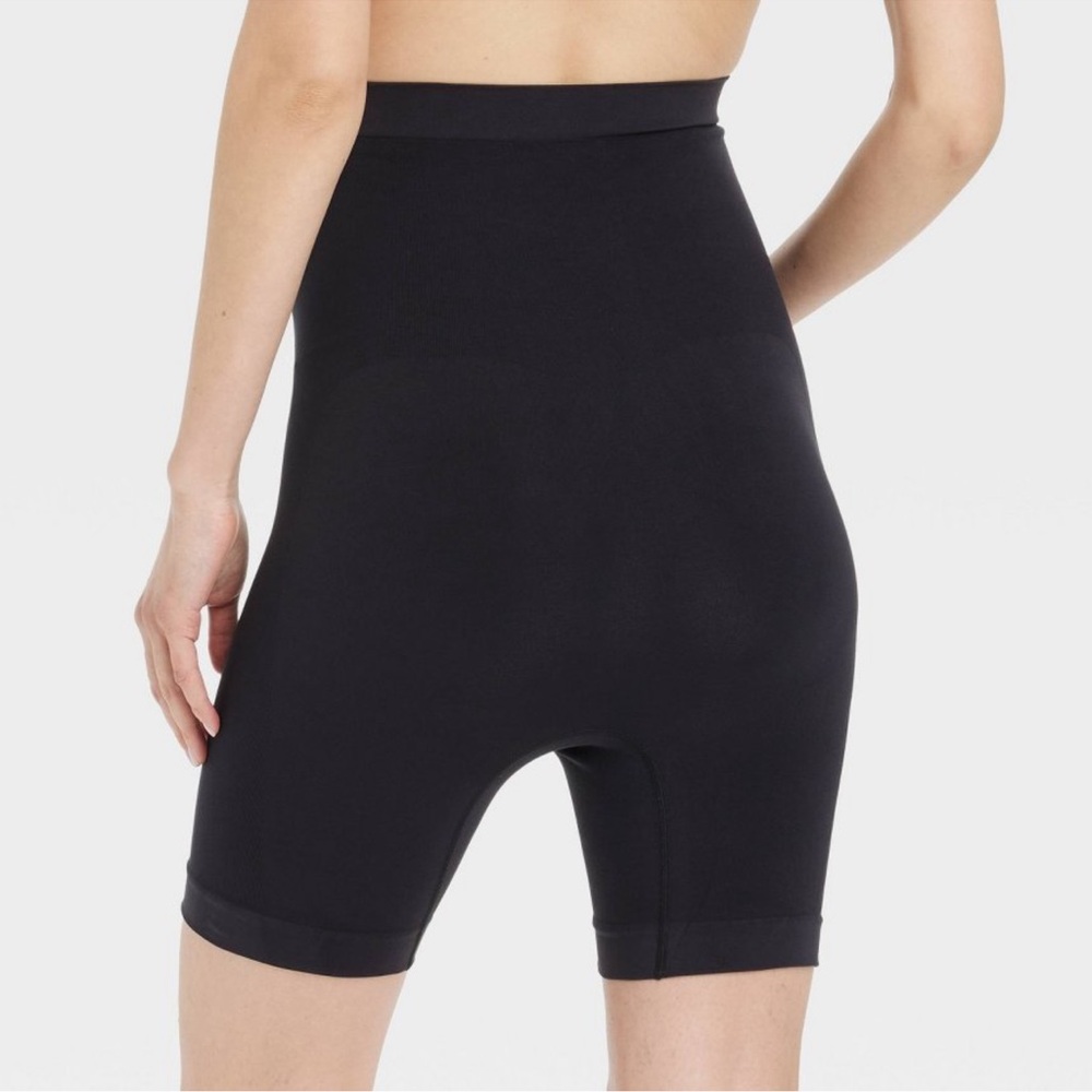 Women’s Shapewear Bike Shorts Maternity - Isabel by Ingrid & Isabel 3 pack - Picture 2 of 3